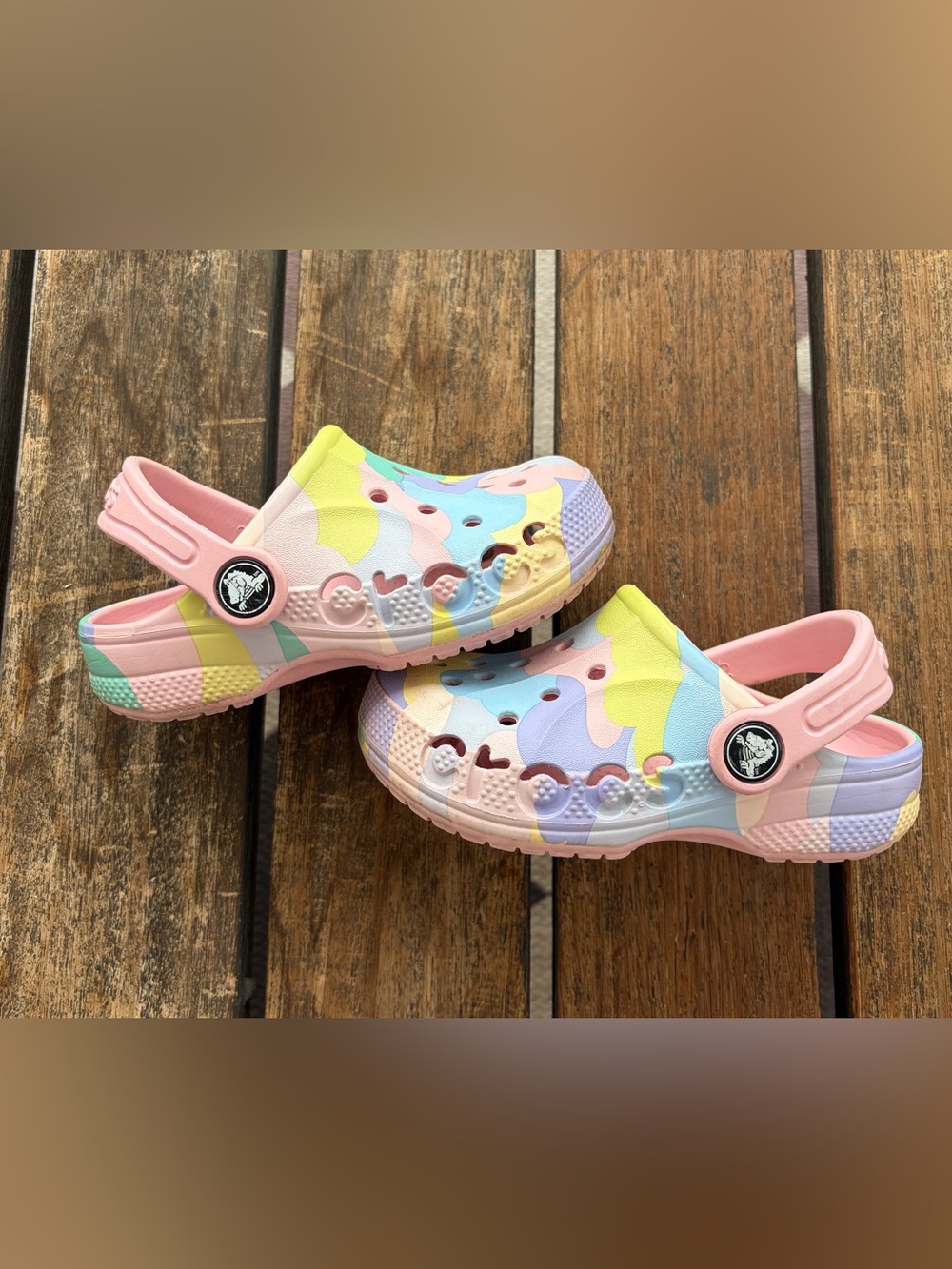 CROCS Baby Toddler Scallop Pastel Pink & Blue Size C8